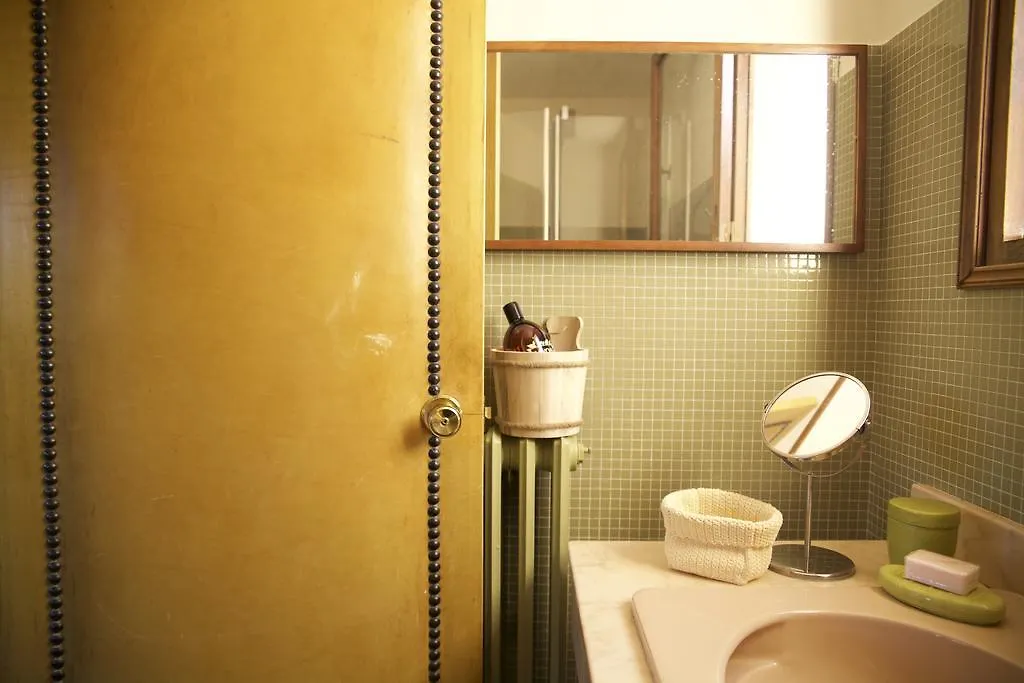La Tour Aux 7 Fenetres Hotel Aubagne Guest house